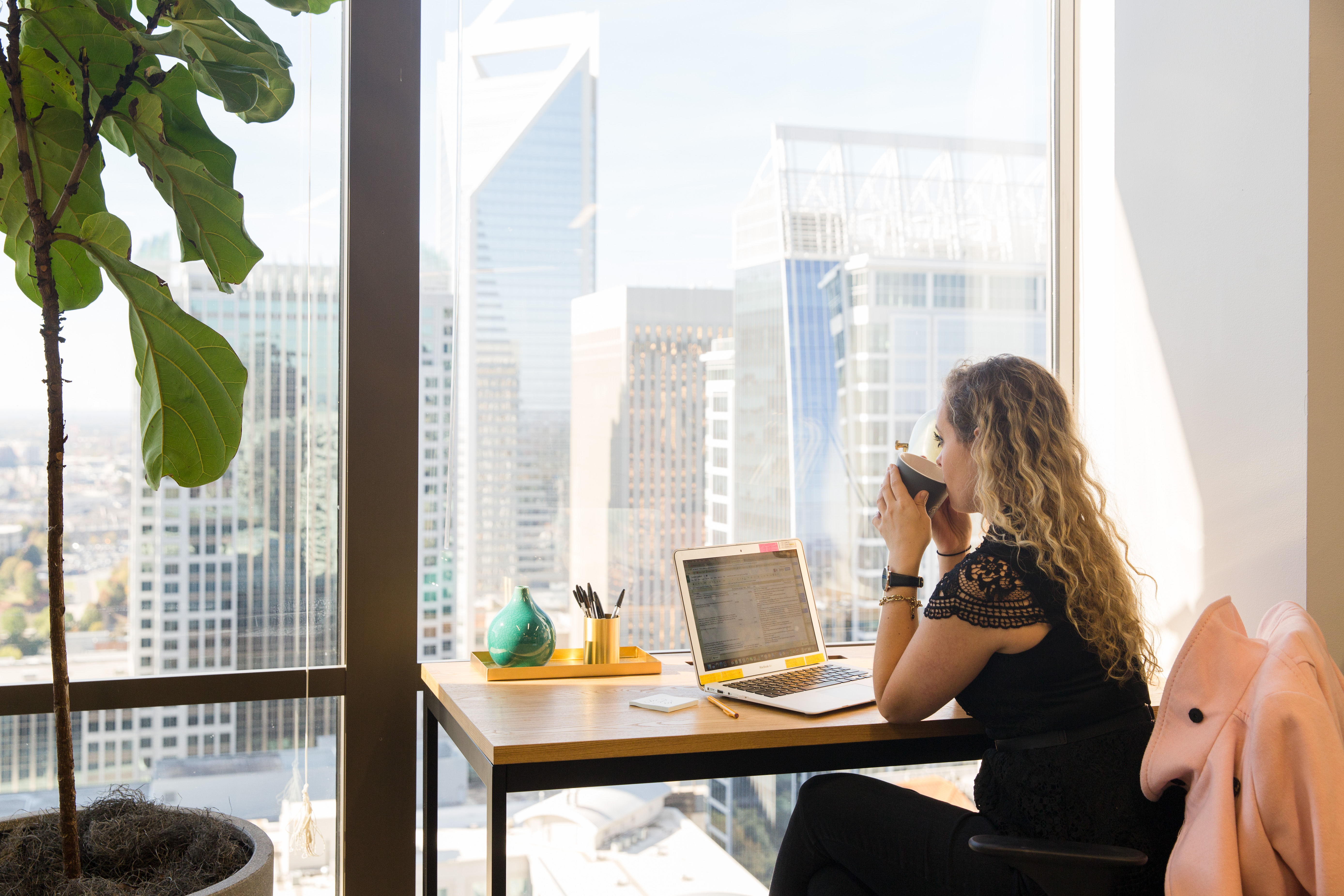 Do you spend most of your weekday at your desk?||Do you spend most of your weekday at your desk?