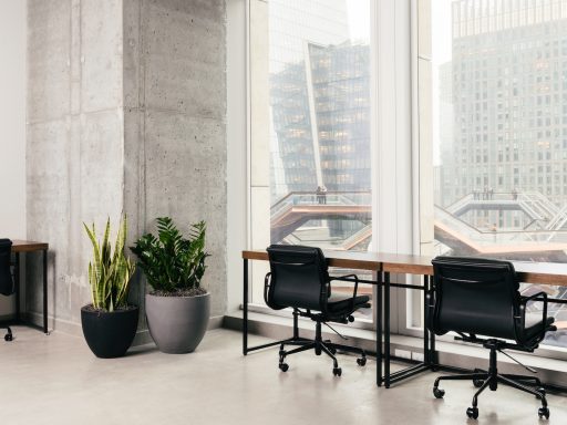 Inside one of the private office at Industrious at Equinox.||||||||Bonnie Lee||||||