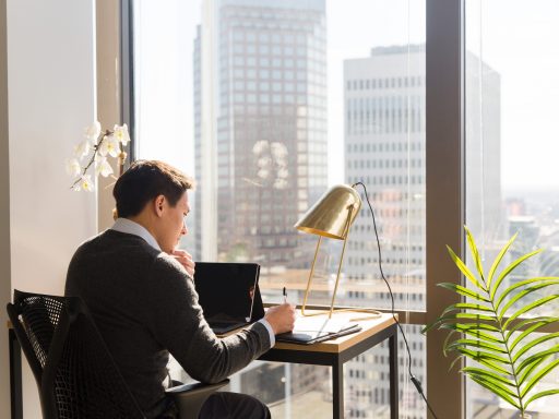 With ghosting on the rise, it’s critical that you keep new hires engaged from the moment they accept the offer.