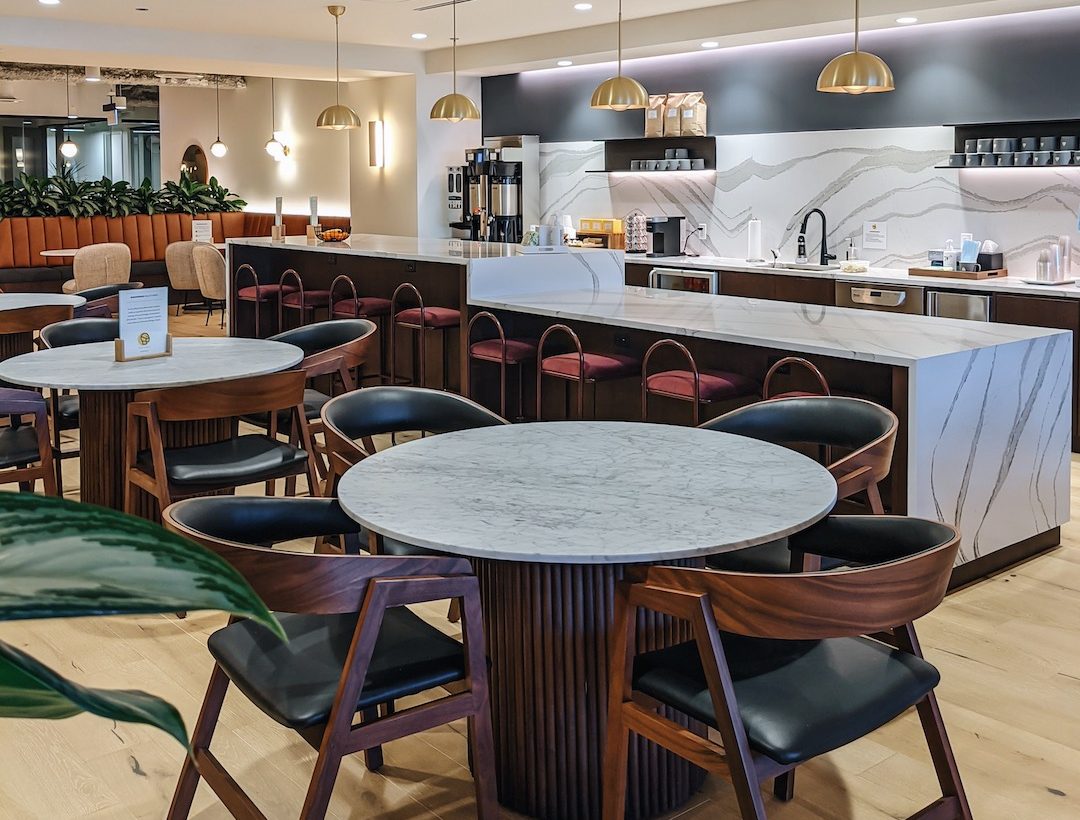 The cafe at Industrious Willis Tower is regularly stocked with coffee, breakfast, and snacks. (Courtesy Sveta Damiani)