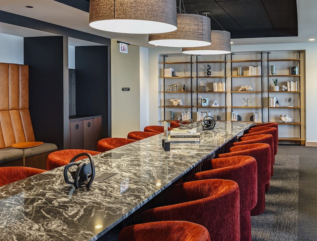 There’s plenty of room at the table for large group meetings. (Courtesy Sveta Damiani)