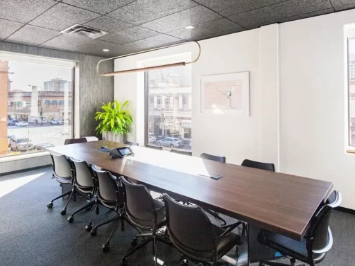 420 Nichols Road Country Club Plaza Kansas-City Missouri USA coworking & shared office space by Industrious